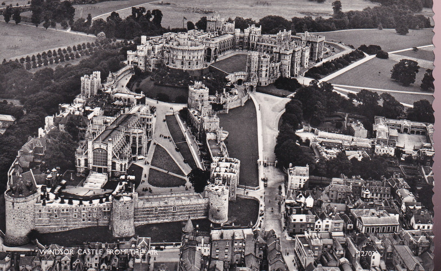 Postcard - Windsor Castle, Windsor, Berkshire, England - RPPC - Unposted