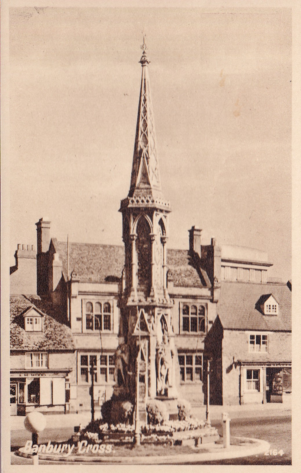 Postcard - Banbury Cross, Banbury, Oxfordshire, England - Printed - Unposted