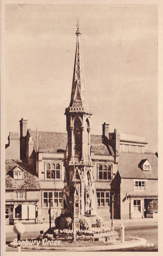 Postcard - Banbury Cross, Banbury, Oxfordshire, England - Printed - Unposted