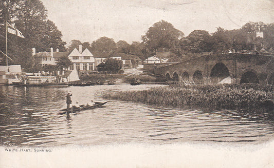 Postcard - White Hart, Sonning, Berkshire, England - Printed - Posted