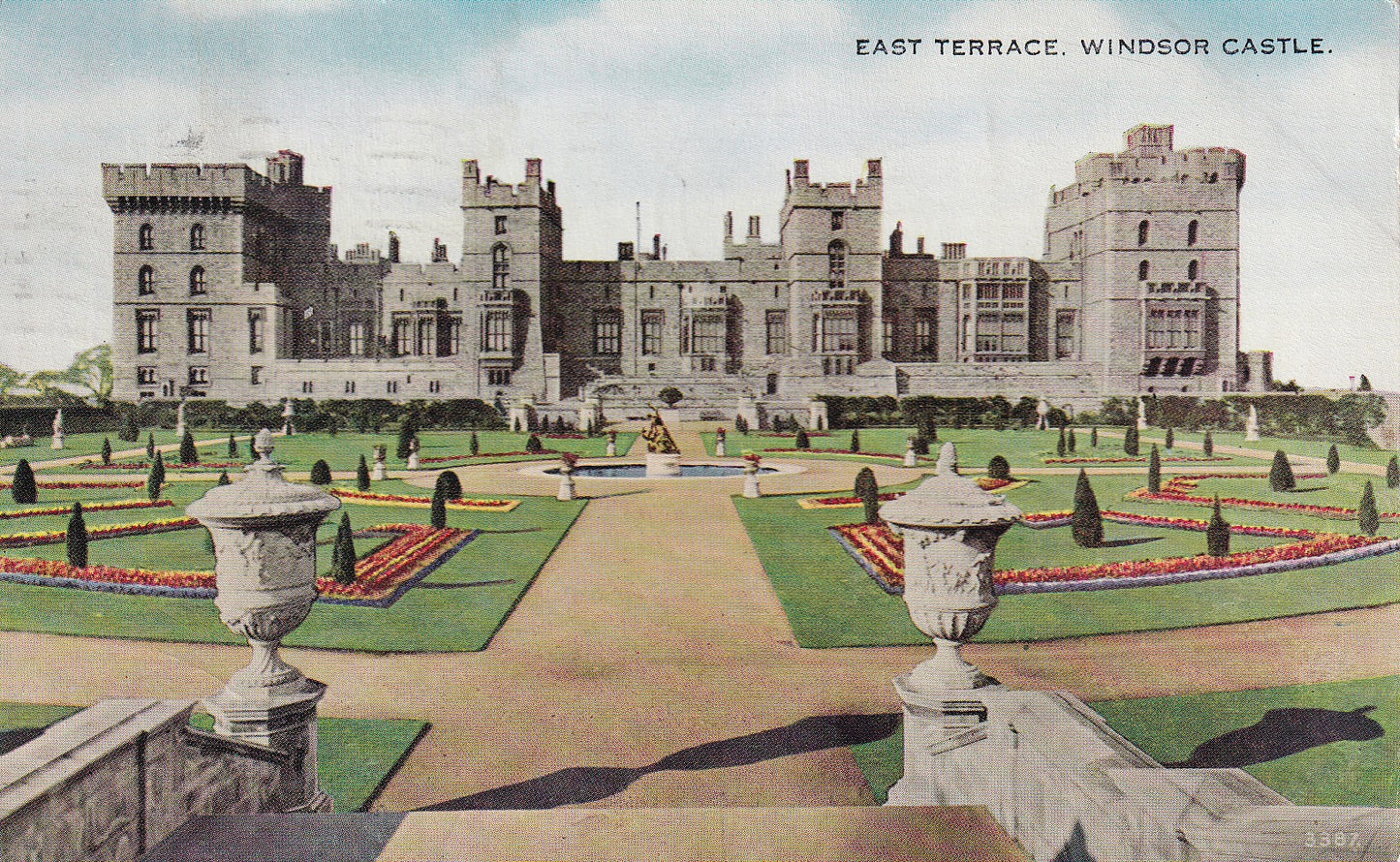Postcard - East Terrace, Windsor Castle, Windsor, Berkshire, England - Printed - Posted