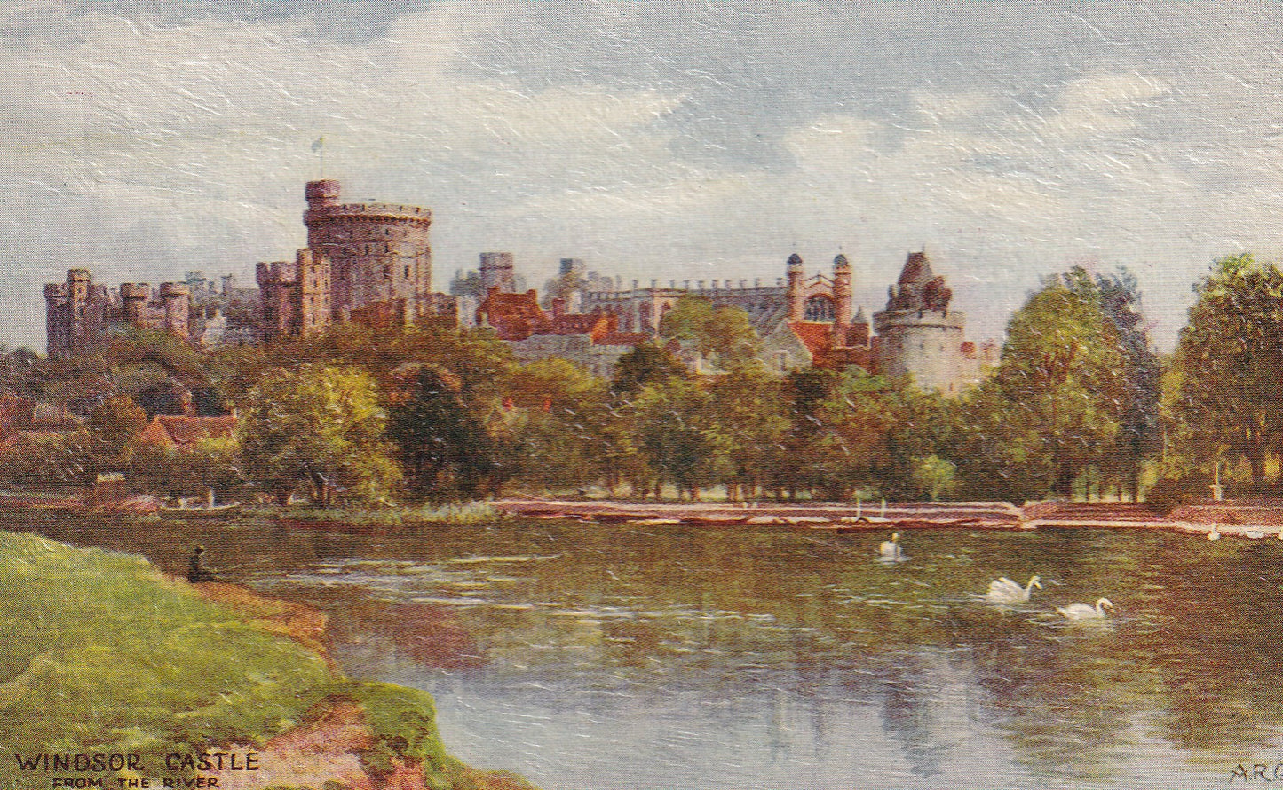 Postcard - Windsor Castle, Windsor, Berkshire, England - Printed - Unposted