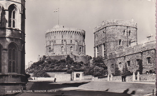 Postcard - The Round Tower, Windsor Castle, Windsor, Berkshire, England - RPPC - Unposted