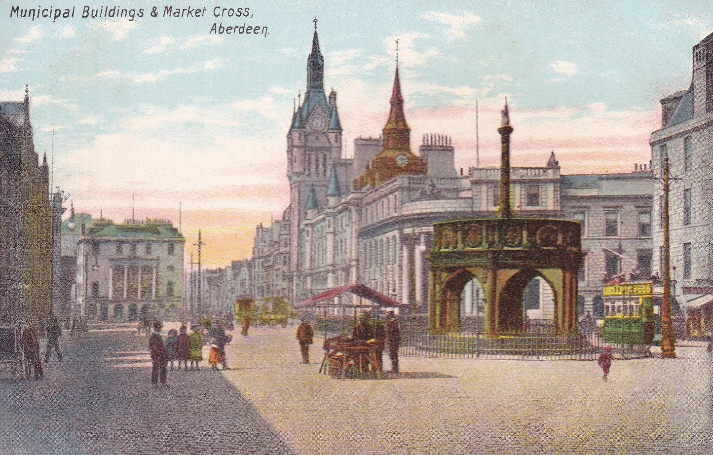 Postcard - Municipal Buildings and Market Cross, Aberdeen, Aberdeenshire, Scotland - Printed - Unposted